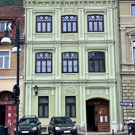 Uptown Studio Braşov Extérieur photo