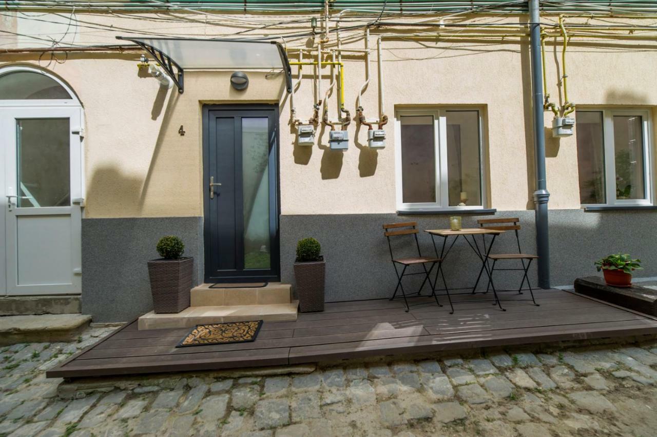 Uptown Studio Braşov Extérieur photo